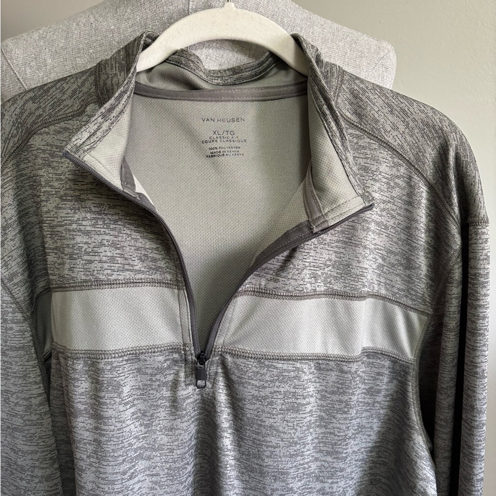 Quarter zip - Picture 3 of 4